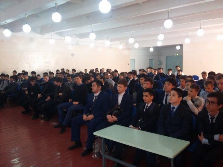 8-11 сынып оқушыларымен жиналыс
