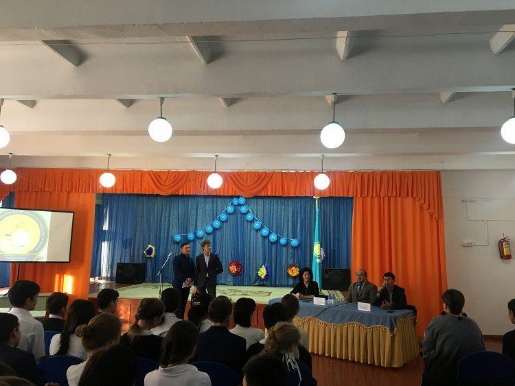 "Жастар жылы" Ел басымыздың қолдауымен биылғы жылды "Жастар жылы" деп белгілеп жастарға көп үміт артып отыр